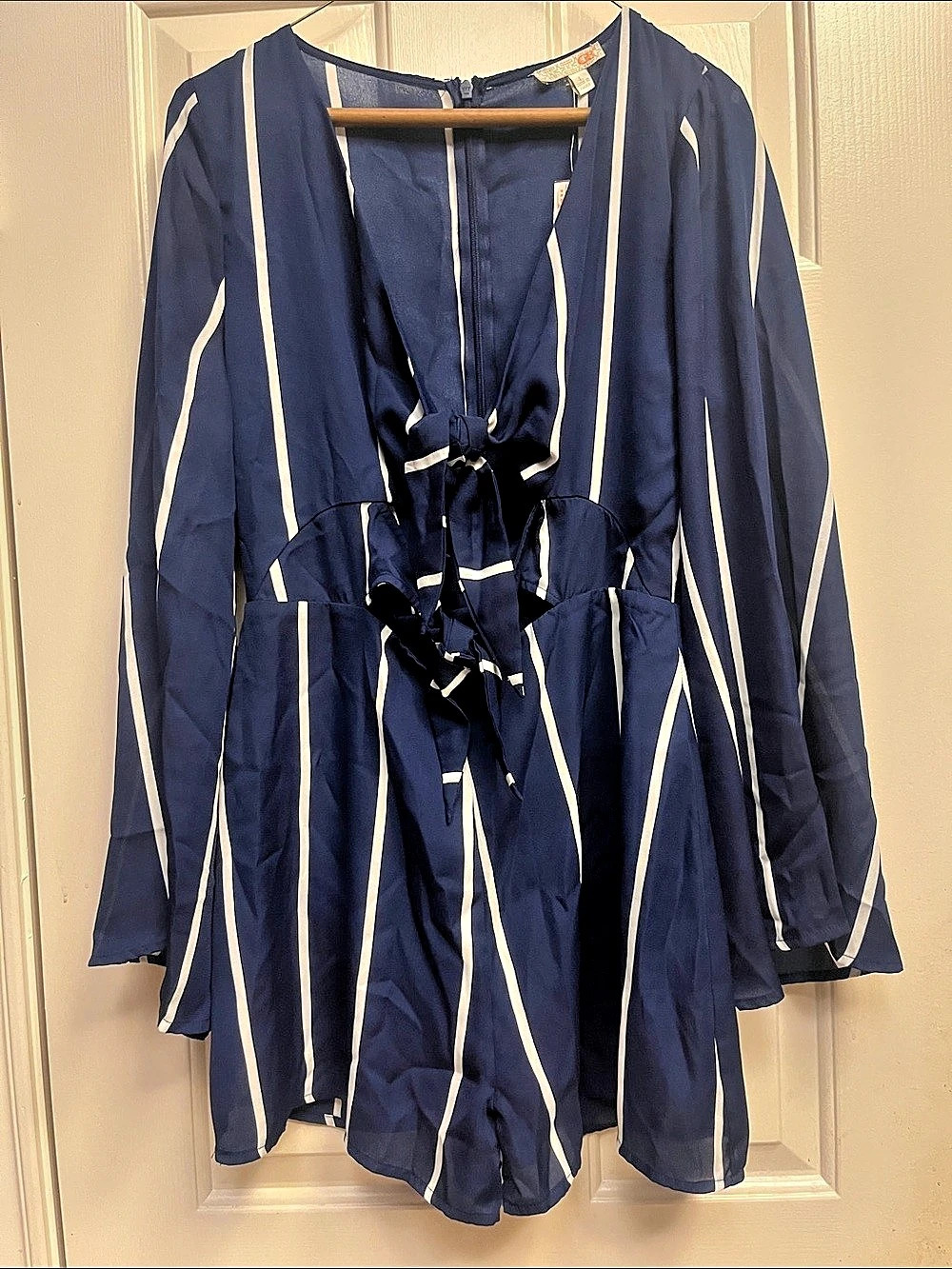 GB Striped Navy/white Striped Romper L NWT